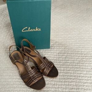 Clarks ~ Laguna Cove wedge sandals